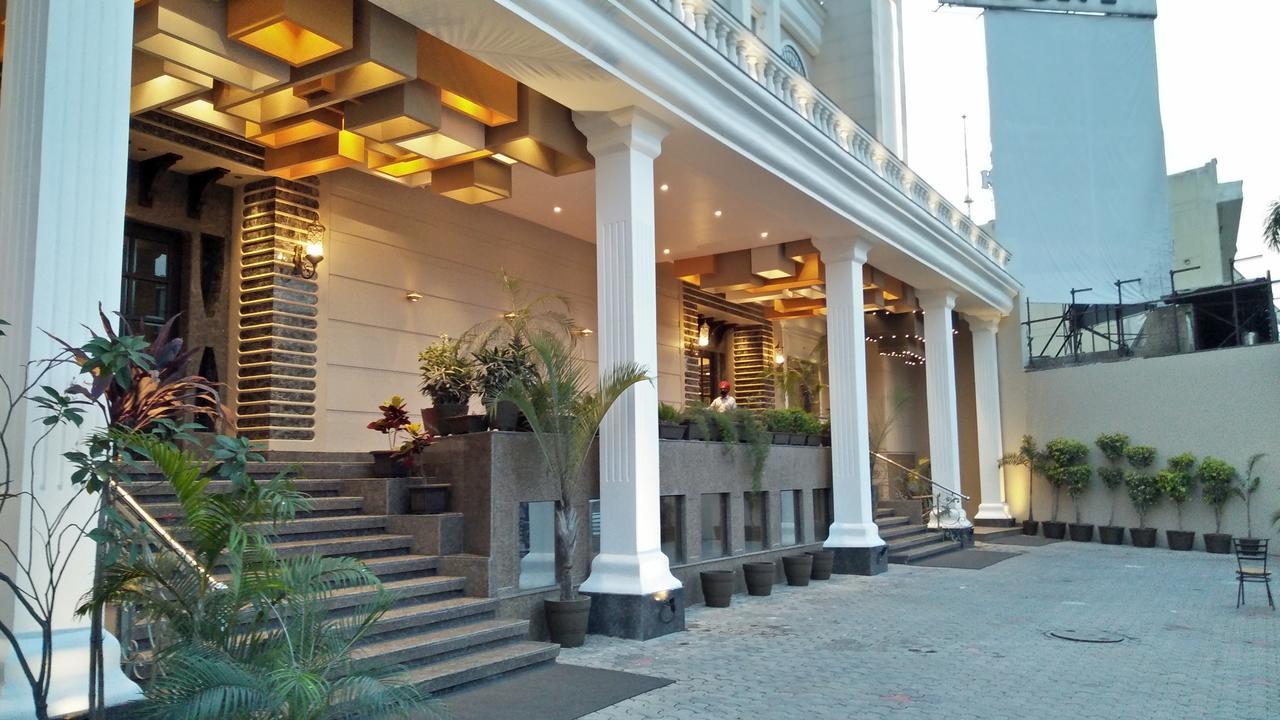 Ab Clarks Inn Jalandhar Exterior photo