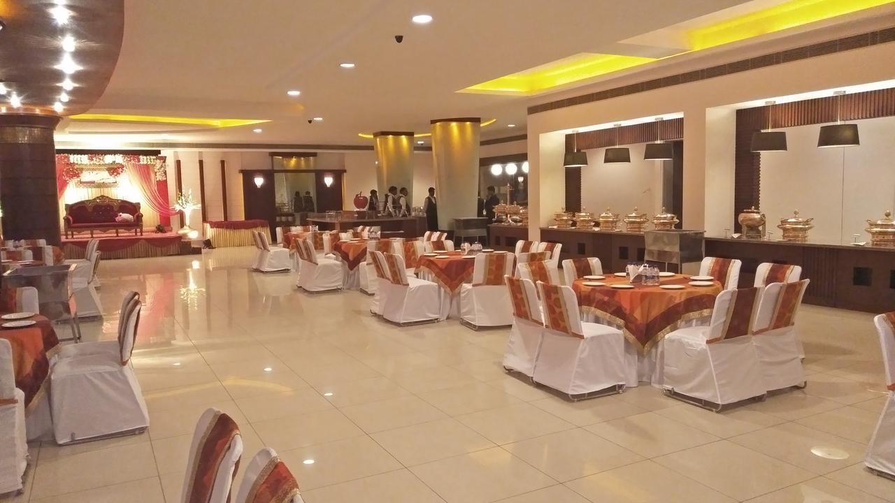 Ab Clarks Inn Jalandhar Exterior photo