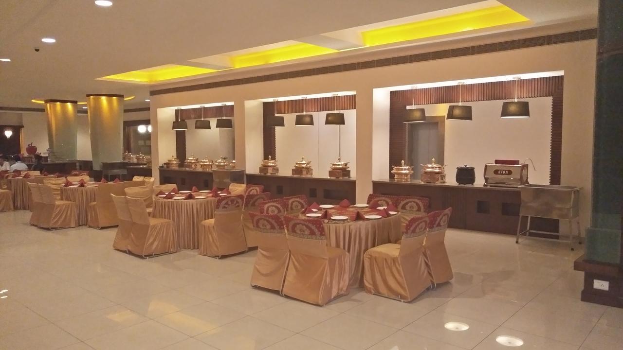 Ab Clarks Inn Jalandhar Exterior photo