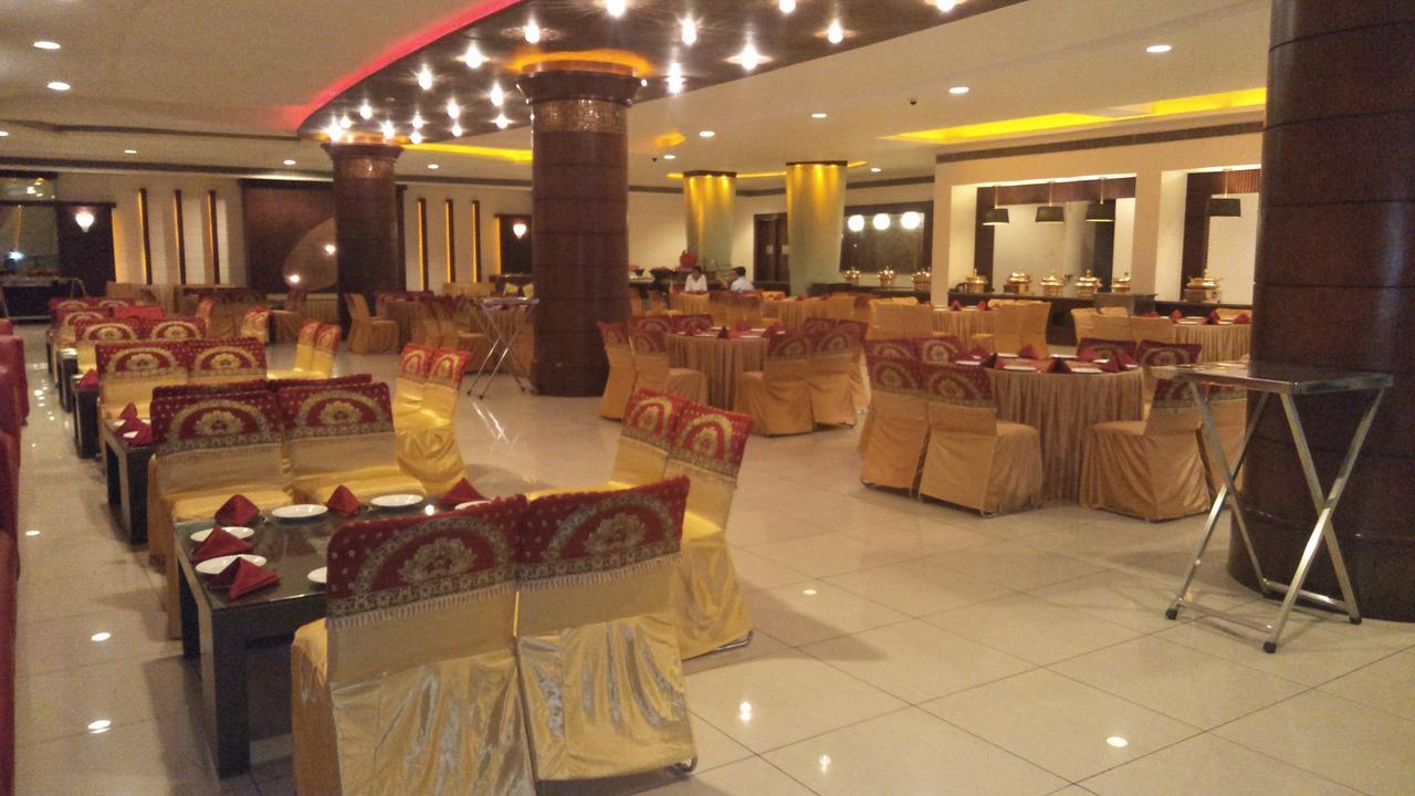 Ab Clarks Inn Jalandhar Exterior photo